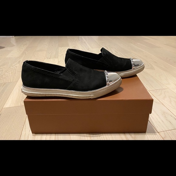 Black Flats - Picture 3 of 4